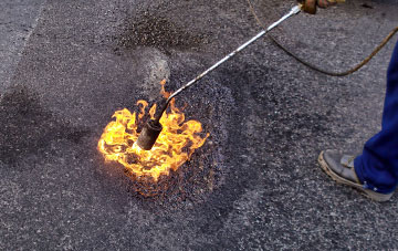 Braybrooke flat roofing repairs